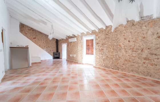 Piso reformado con encanto mallorquín en alquiler en Campos