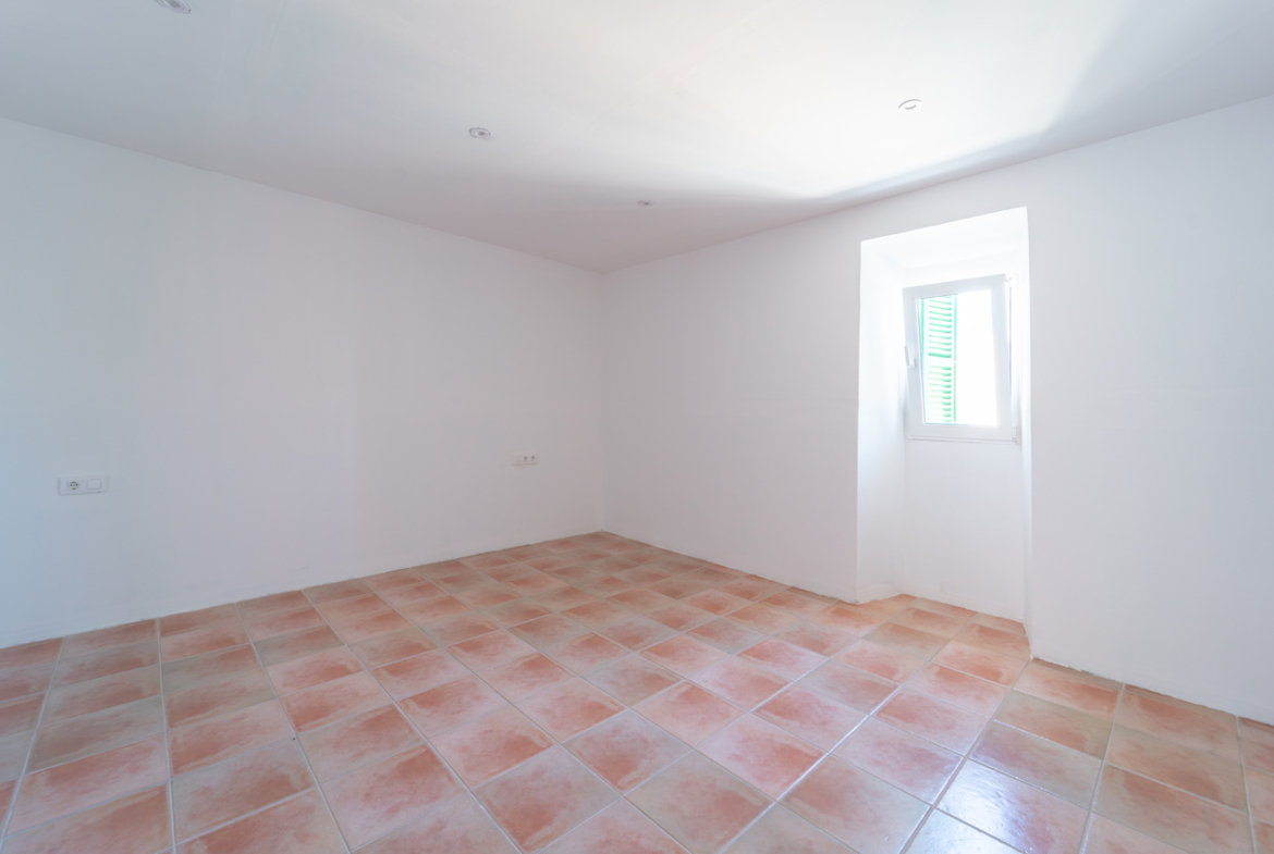 Refurbished apartment for rent in Campos — Mallorcan charm