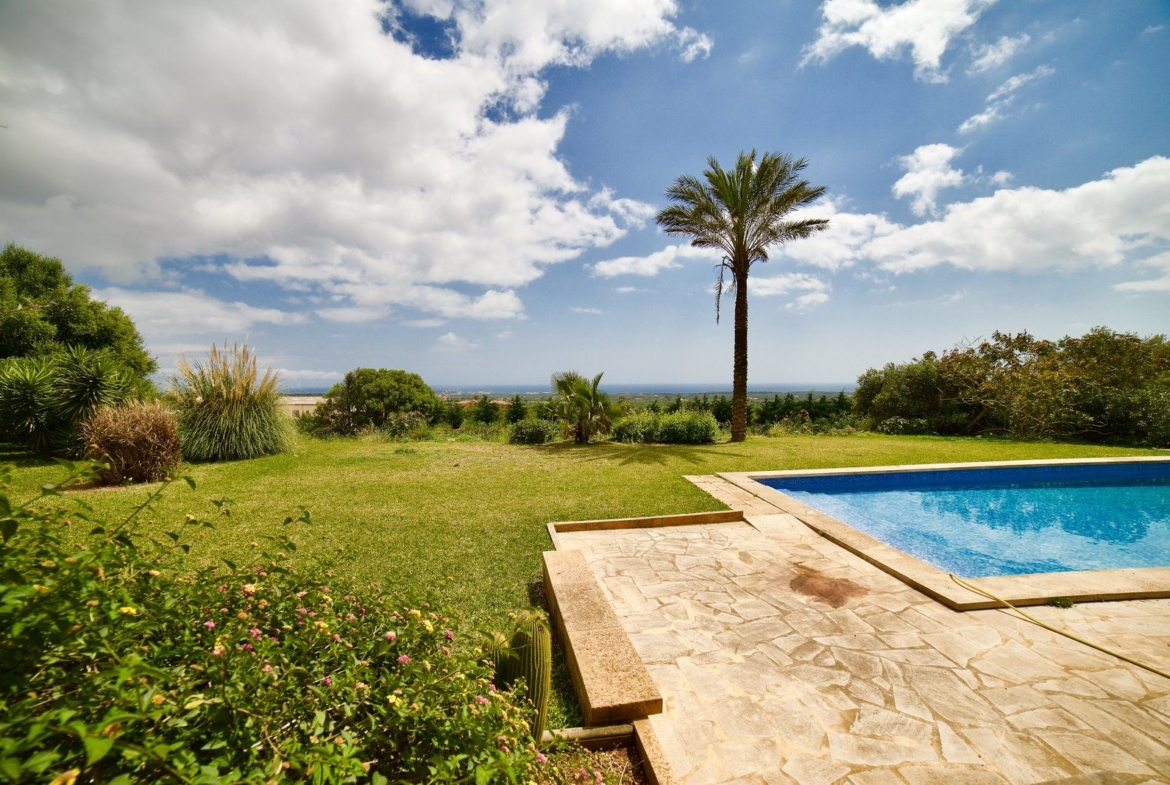 Casa de campo con vistas al mar en s'Horta, Santanyí