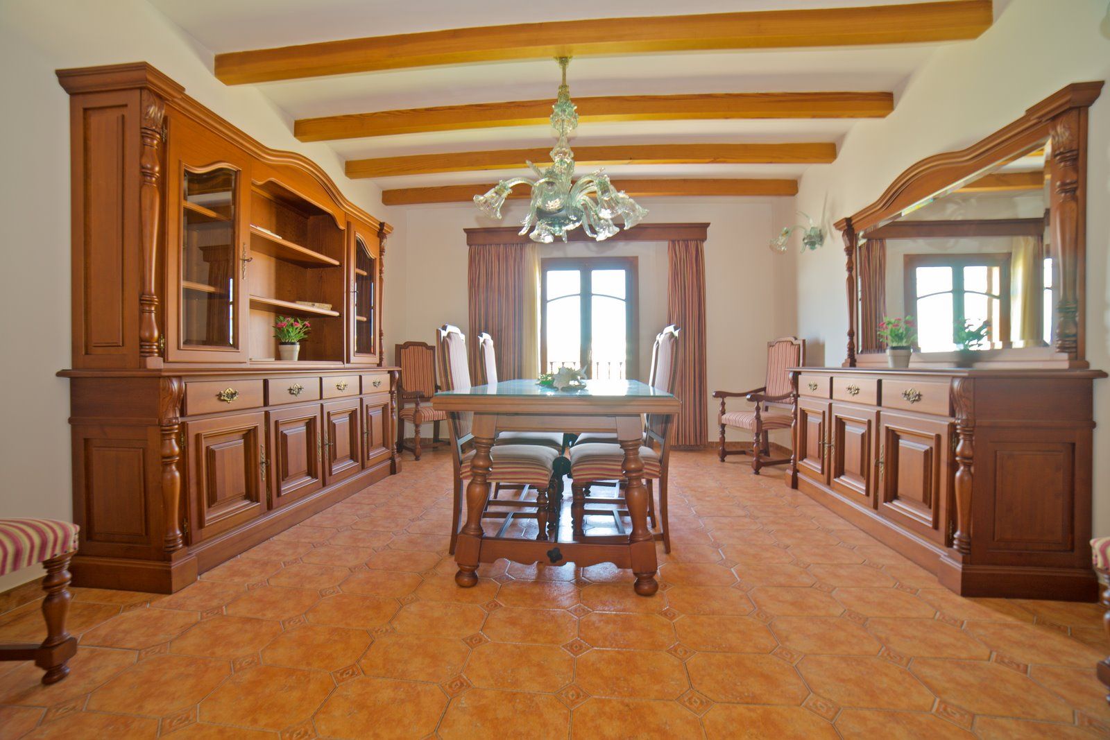 1-1161-Villasyfincasmallorca.jpg Ático con vistas en Campos: 4 habitaciones y 205 m²