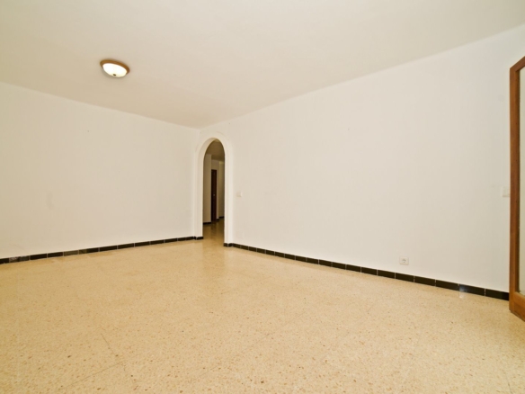 Piso con terraza junto al puerto en Colonia de Sant Jordi