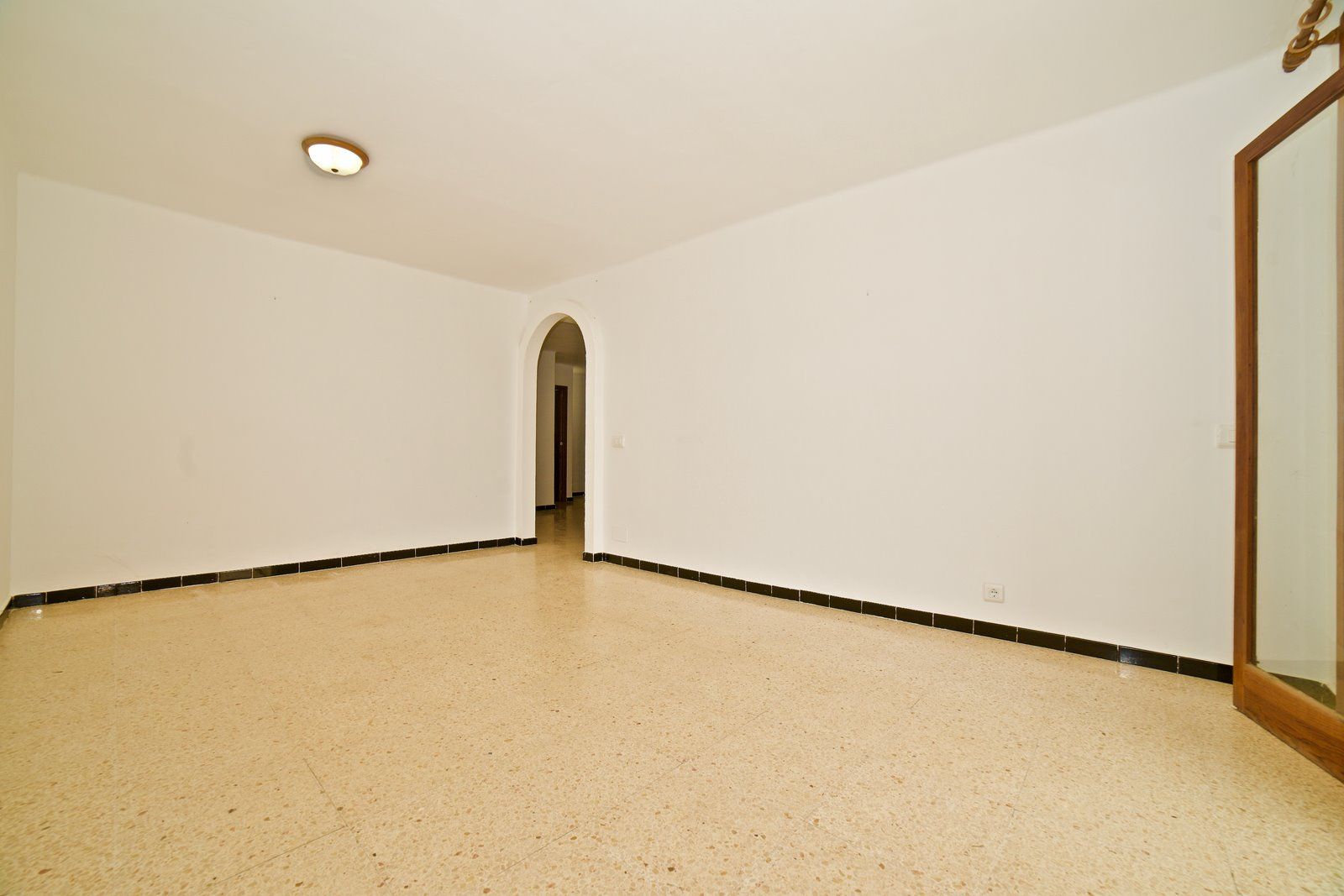 Piso con terraza junto al puerto en Colonia de Sant Jordi