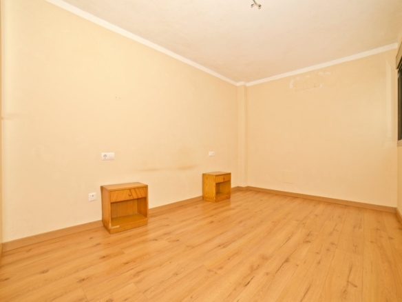 Helle 3-Zimmer-Wohnung zum Verkauf in Campos, Mallorca