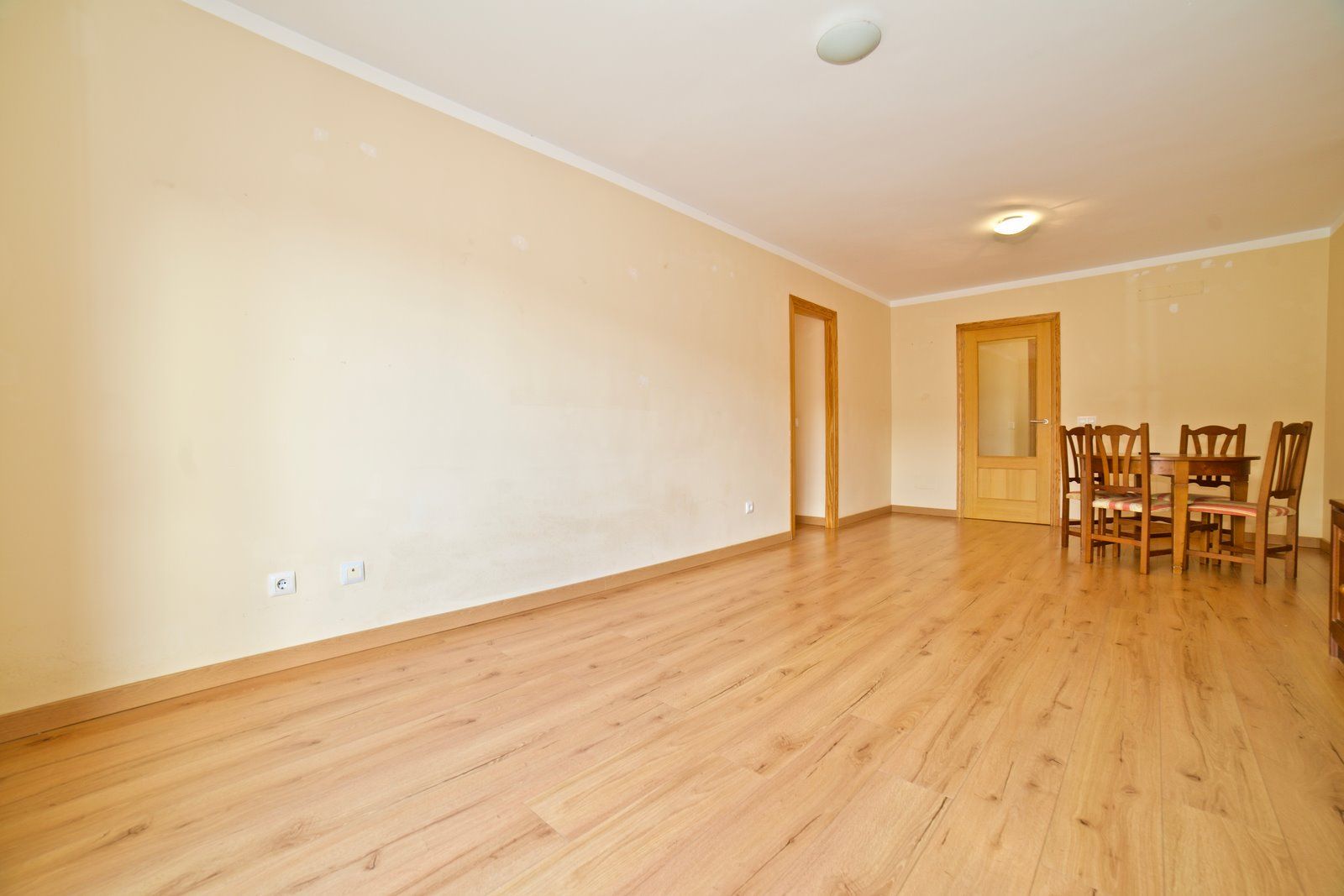 Helle 3-Zimmer-Wohnung zum Verkauf in Campos, Mallorca