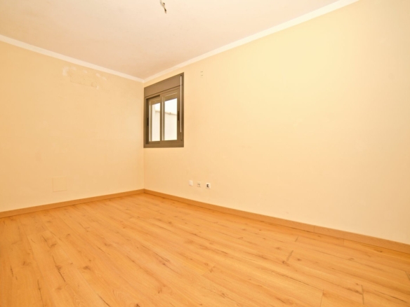 Helle 3-Zimmer-Wohnung zum Verkauf in Campos, Mallorca