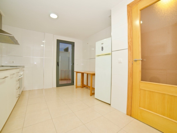 Helle 3-Zimmer-Wohnung zum Verkauf in Campos, Mallorca