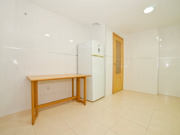 Helle 3-Zimmer-Wohnung zum Verkauf in Campos, Mallorca