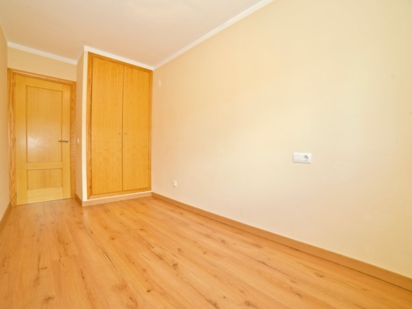 Helle 3-Zimmer-Wohnung zum Verkauf in Campos, Mallorca