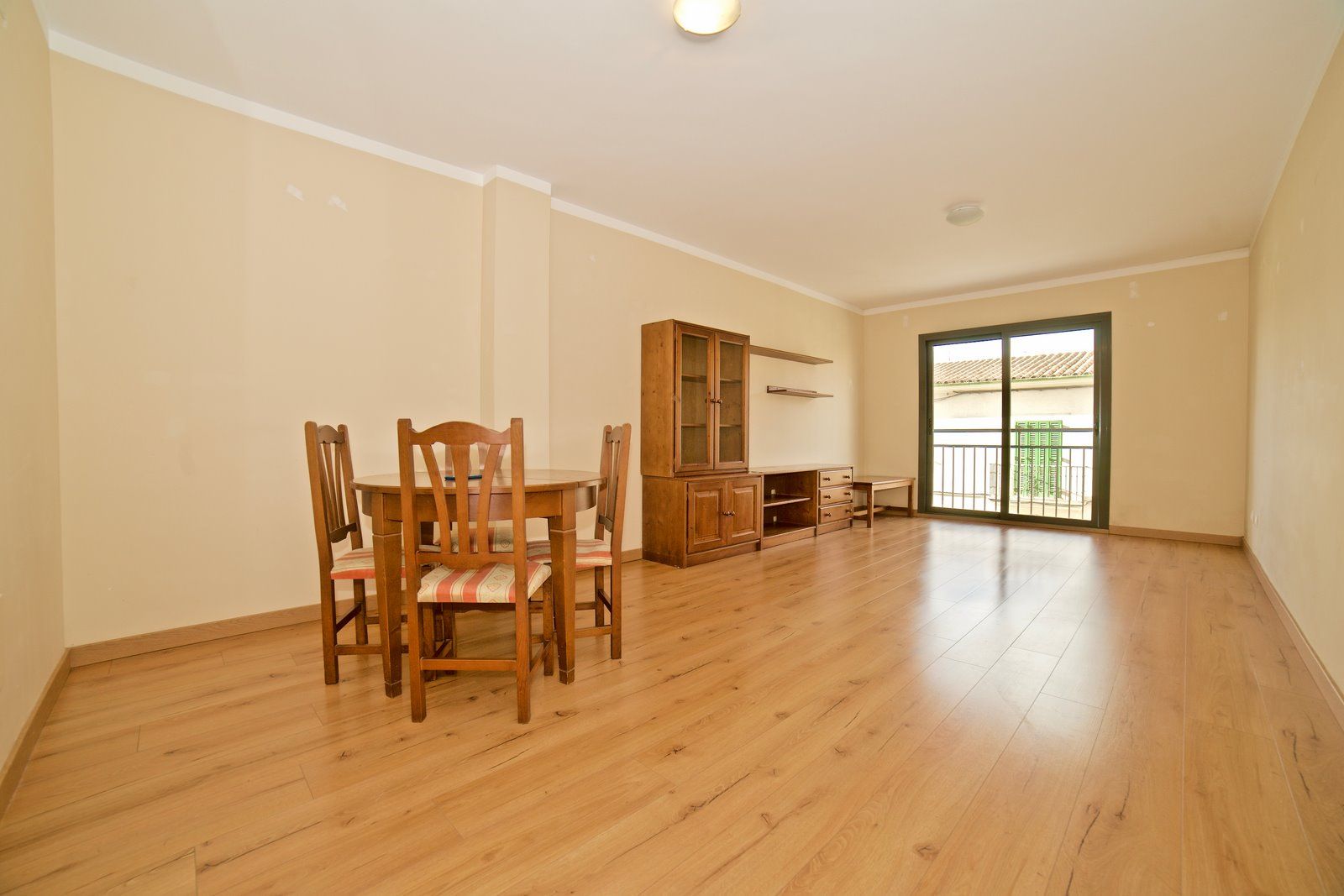 Helle 3-Zimmer-Wohnung zum Verkauf in Campos, Mallorca