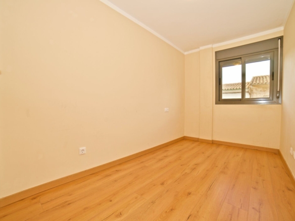 Helle 3-Zimmer-Wohnung zum Verkauf in Campos, Mallorca