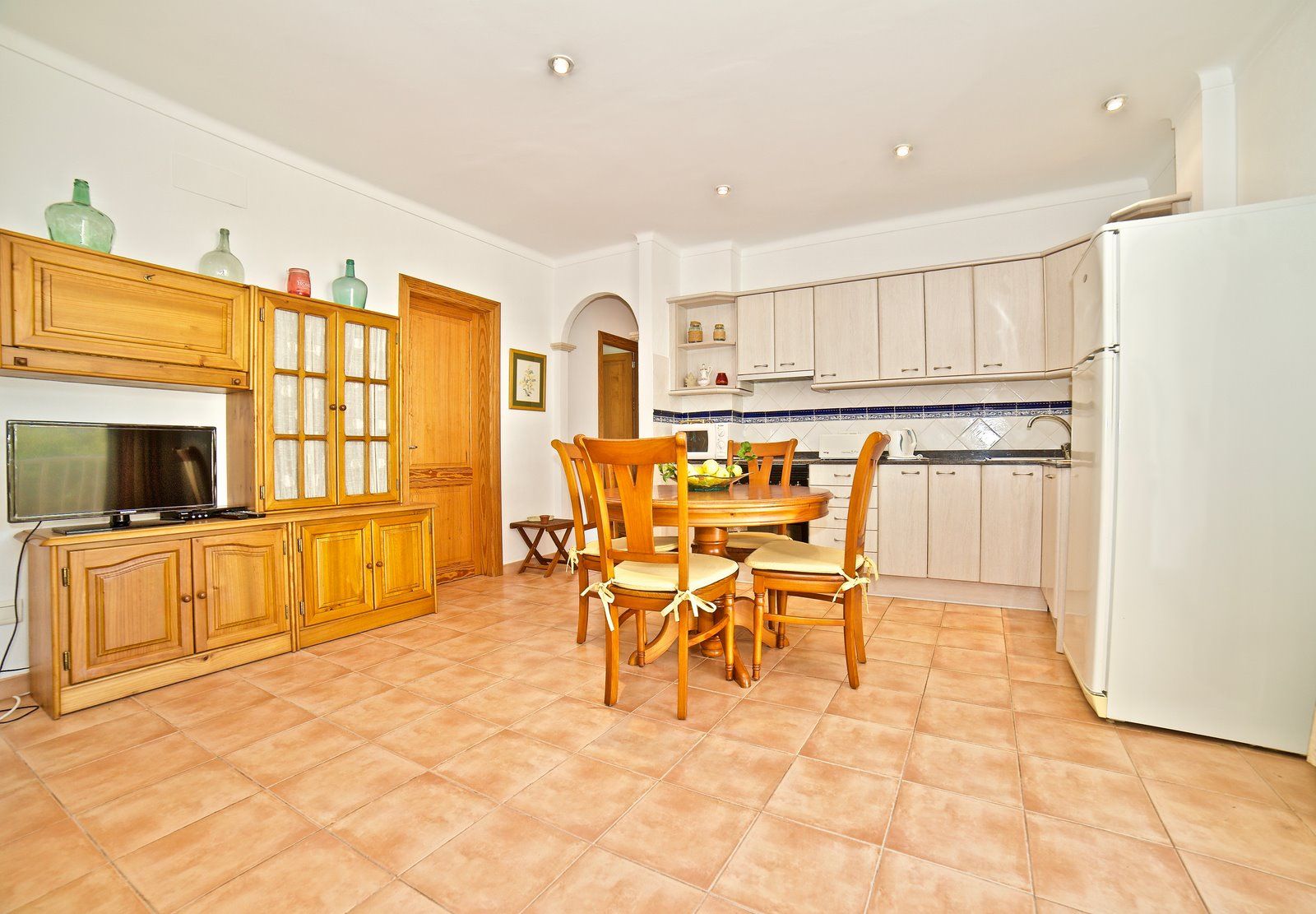 1-1184-Villasyfincasmallorca.jpg Piso amueblado con terraza en alquiler en Colonia de Sant Jordi