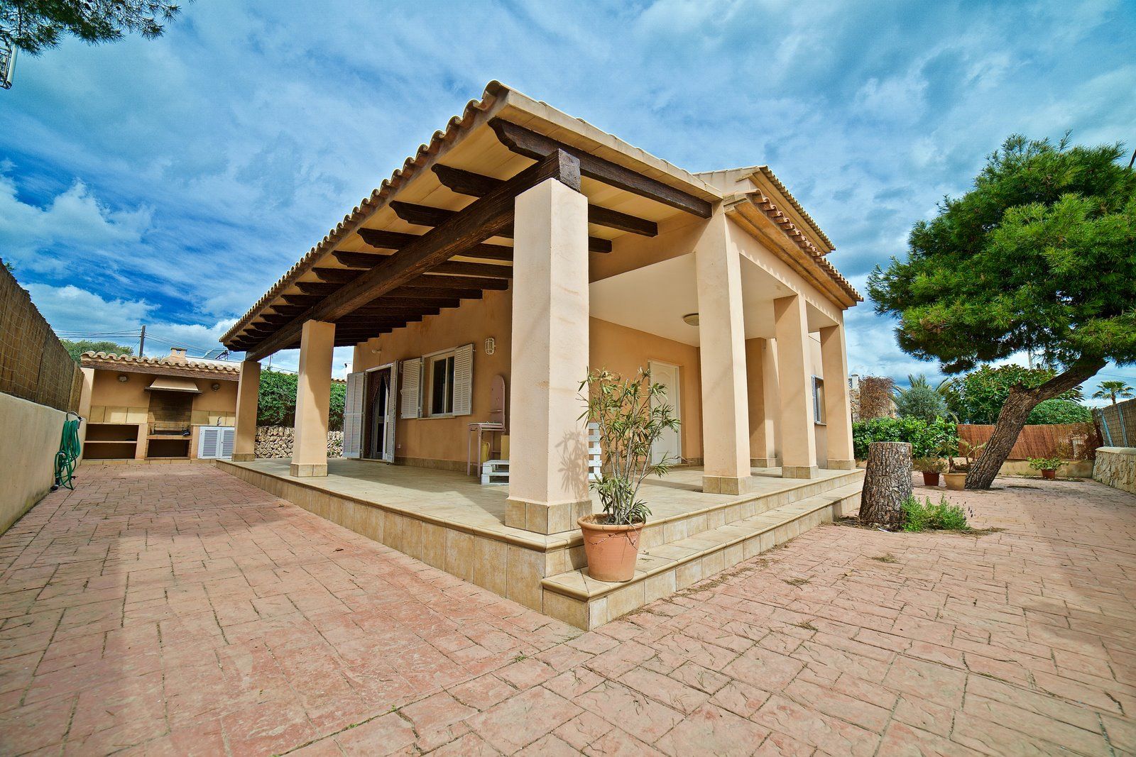 1-1194-Villasyfincasmallorca.jpg Chalet en alquiler en Cala Llombards, Santanyí