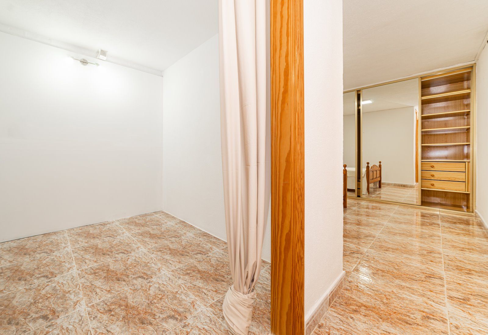 1-1211-Villasyfincasmallorca.jpg Planta baja renovada con jardín junto a Es Trenc, Ses Salines