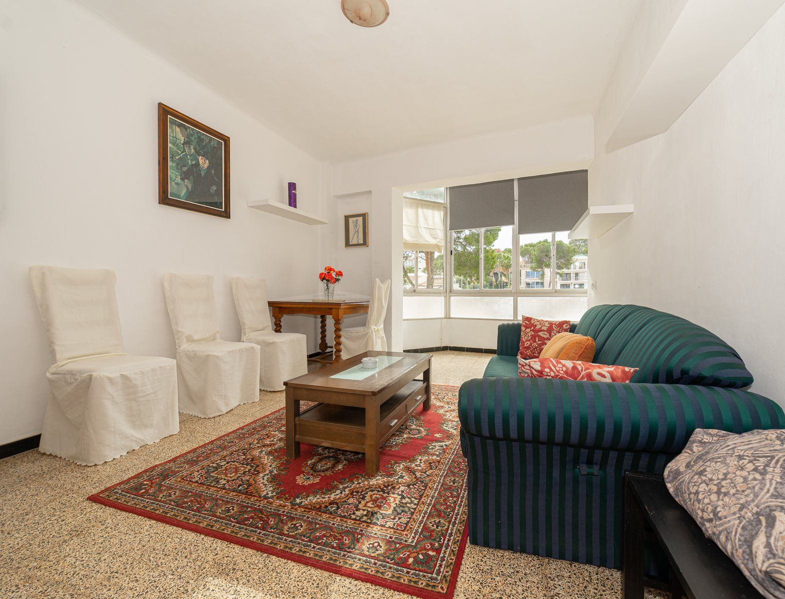 1-1231-Villasyfincasmallorca.jpg Piso en primera línea de mar en Portopetro con jardín y vistas