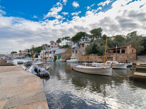 Alquiler junto al mar en Cala Figuera: loft rústico con terraza y vistas