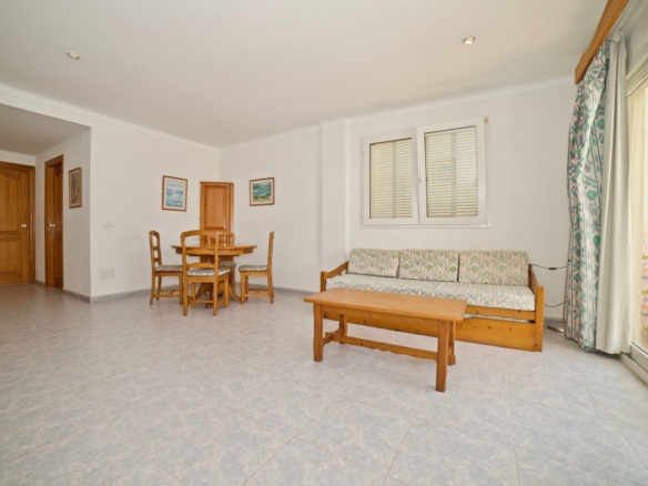 Apartamento en alquiler en Colonia de Sant Jordi con piscina y terraza