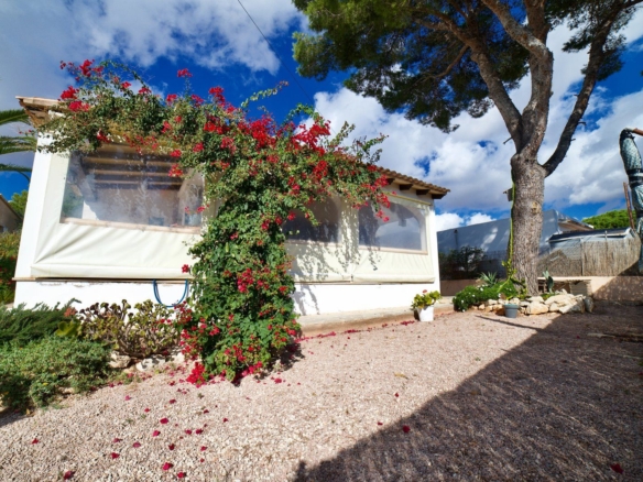Chalet amueblado en alquiler cerca de Cala Santanyí con jardín