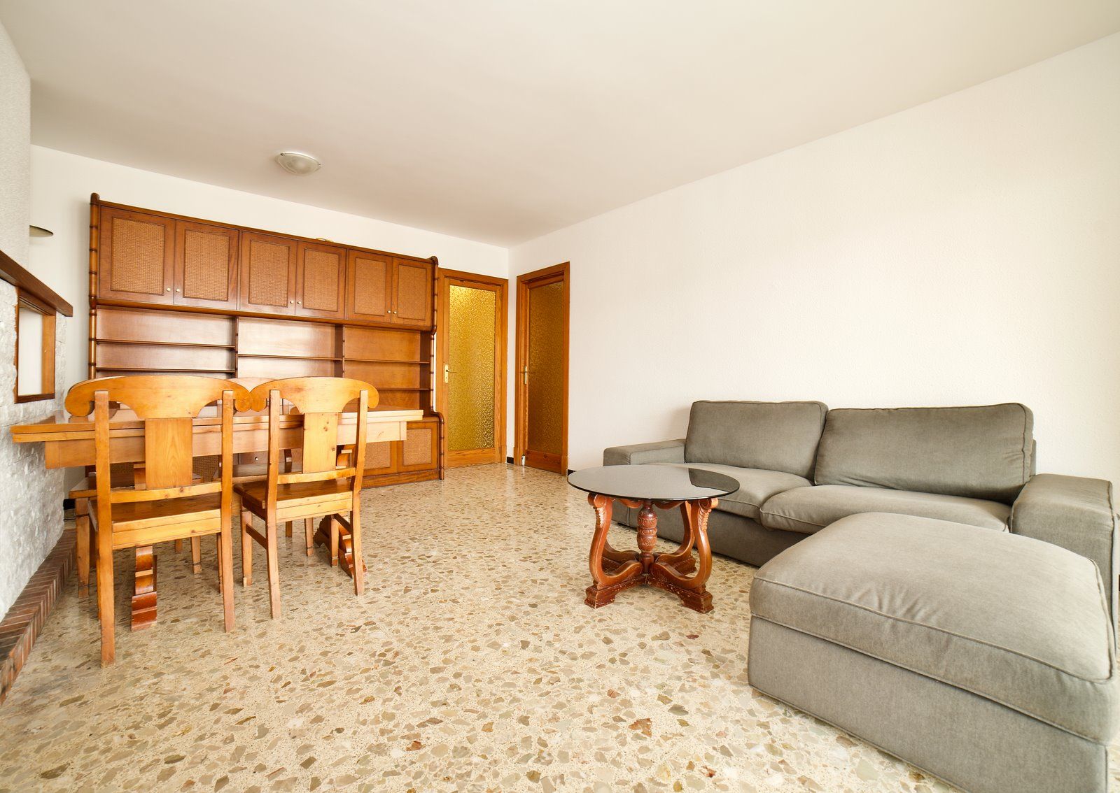 1-2043-Villasyfincasmallorca.jpeg Piso de 3 habitaciones con terraza en Colonia de Sant Jordi