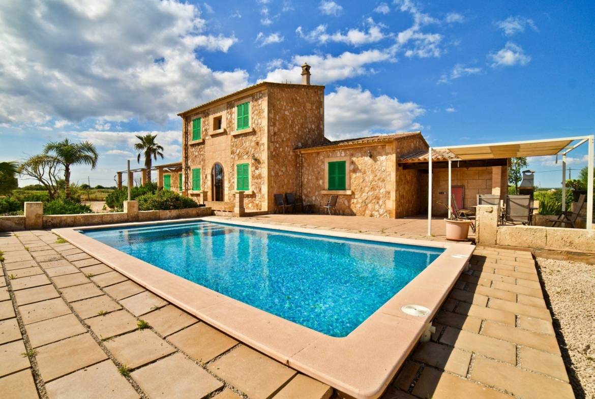 Casa de campo con piscina cerca de Es Trenc, Campos