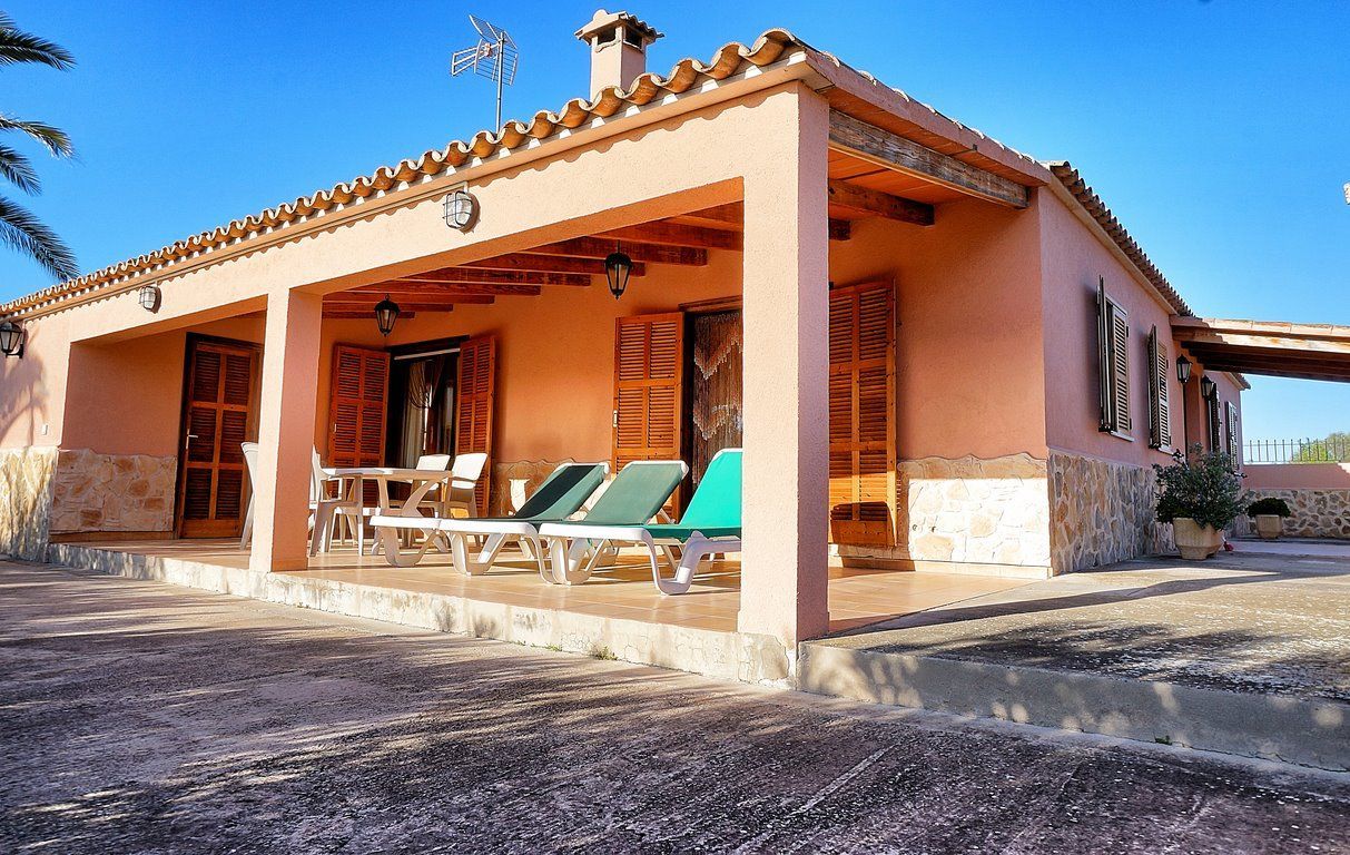 1-Villasyfincasmallorca-10.jpg Casa de campo en alquiler cerca de Ses Salines, Mallorca