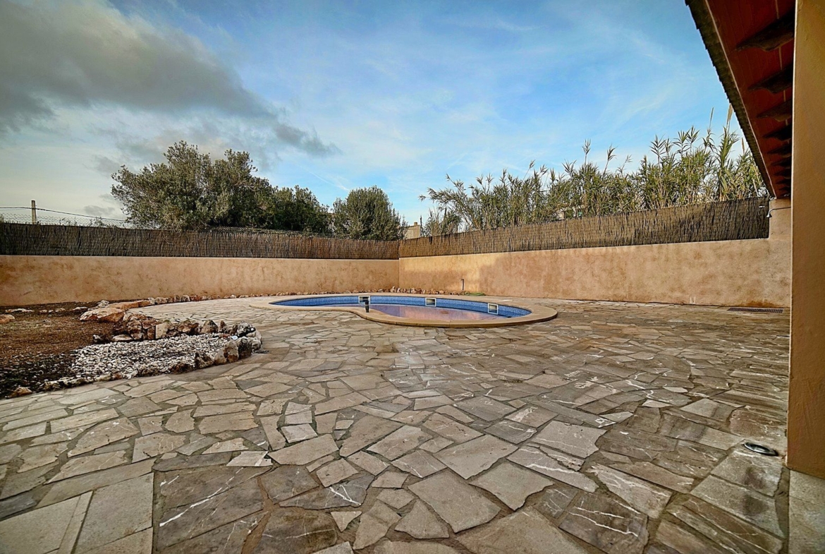 Renovated Village House with Pool for Rent in Ses Salines