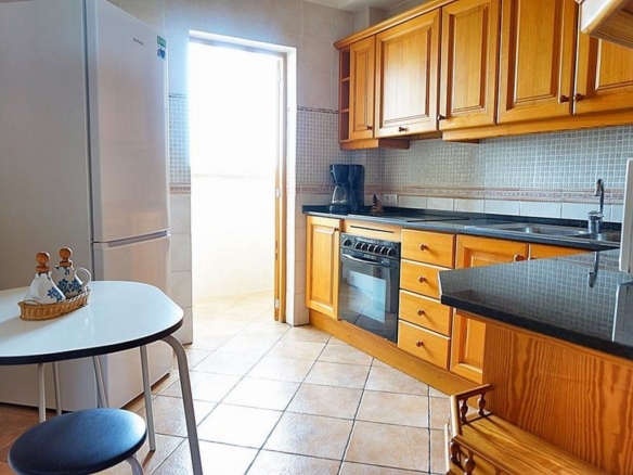 Piso amueblado con terraza y vistas al mar en Colonia de Sant Jordi