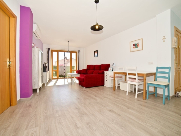 Piso en venta en Campos con balcón, parking y trastero