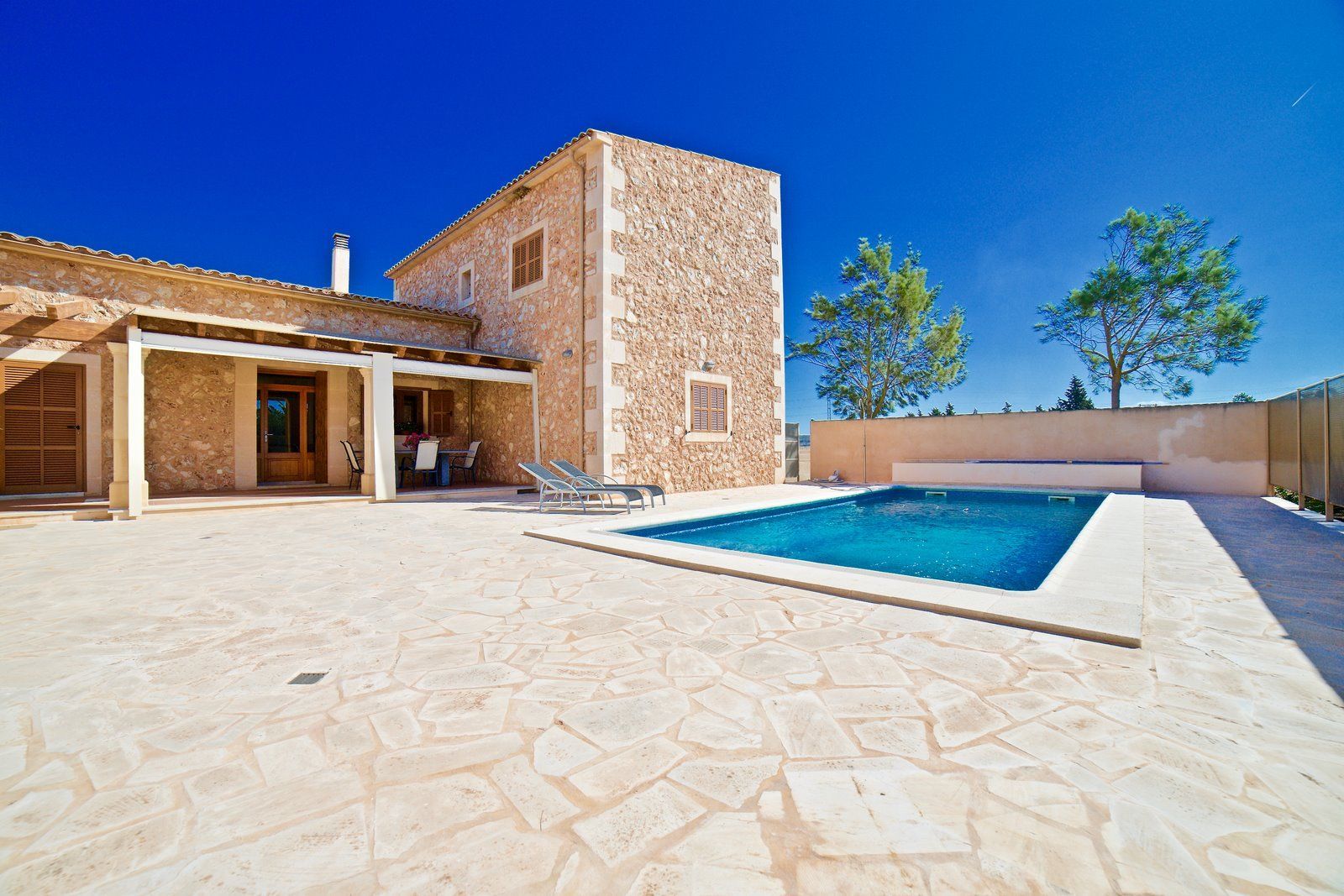 Casa de campo en alquiler con piscina cerca de Campos
