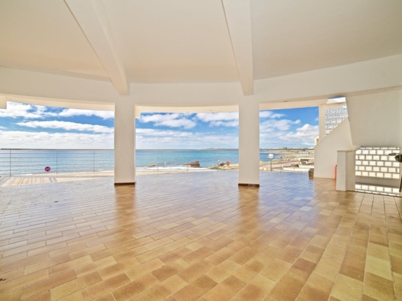 Piso en primera línea de mar con vistas panorámicas en Sa Ràpita