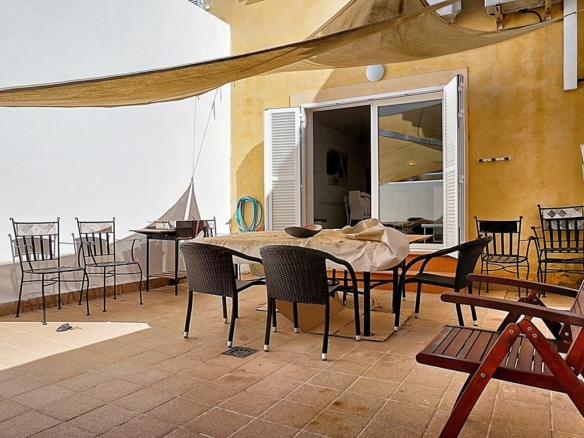 Casa adosada moderna en venta en Ses Salines, Mallorca