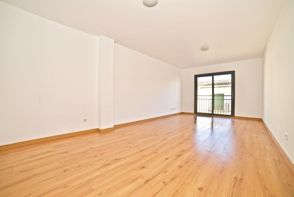 Unmöblierte 3-Zimmer-Wohnung zur Miete mit Aufzug im Zentrum von Campos