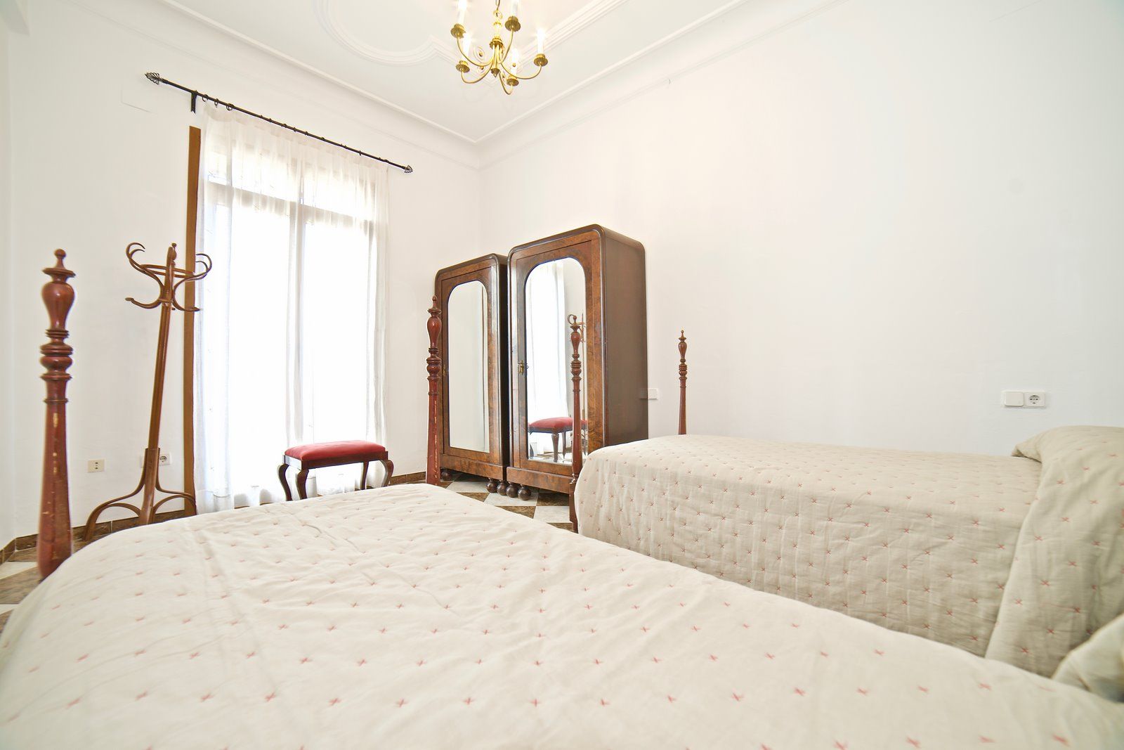 10-1186-Villasyfincasmallorca.jpg Furnished Ground-Floor Apartment for Rent in Ses Salines