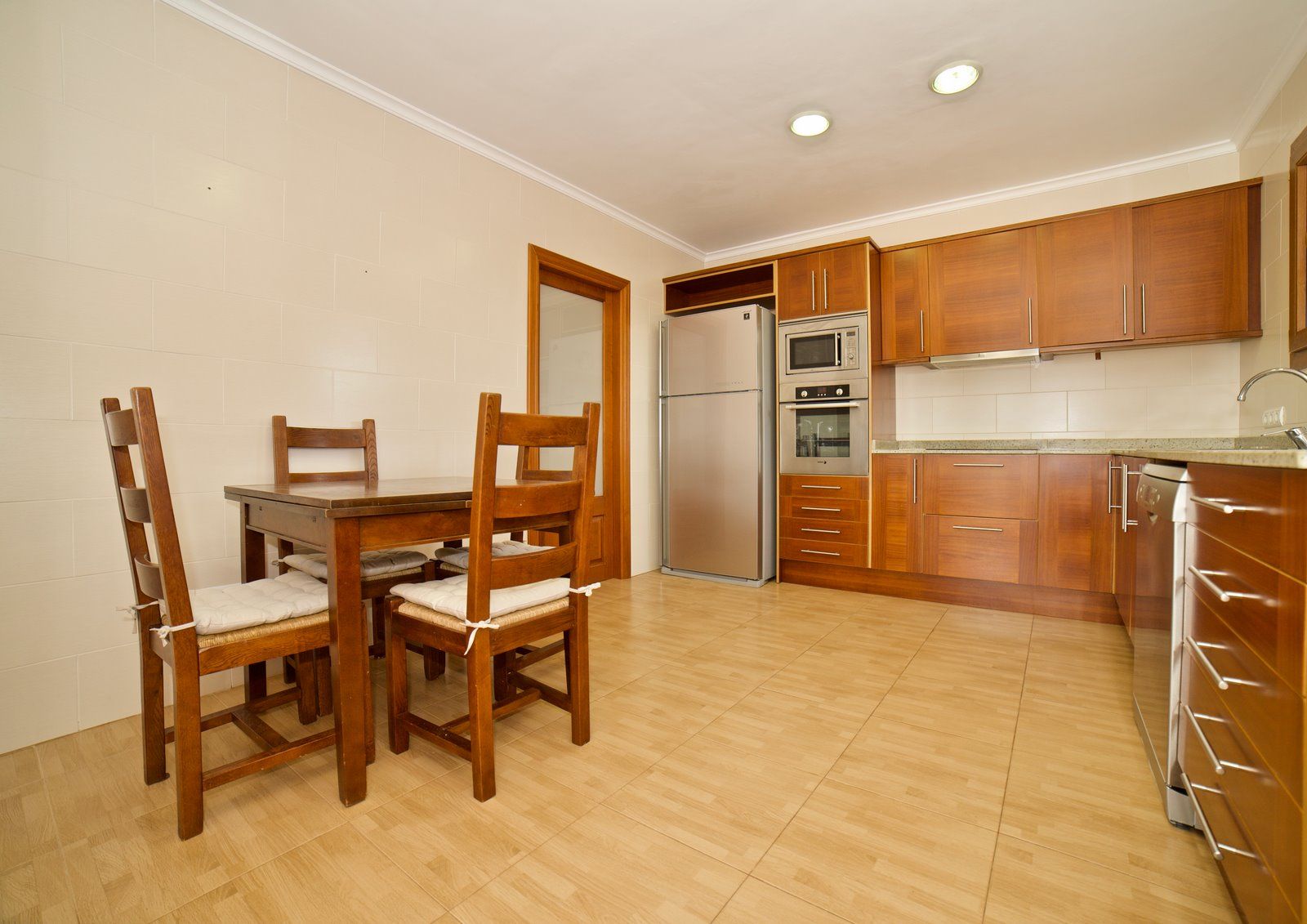 10-2009-Villasyfincasmallorca.jpg Country House with Pool for Rent Near Campos, Mallorca