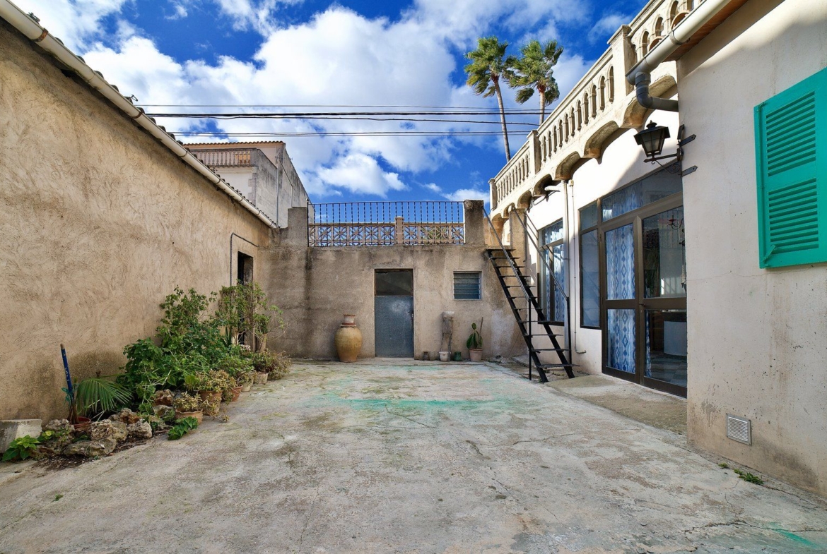 Casa de pueblo en alquiler en Montuïri con garaje, patio y terrazas