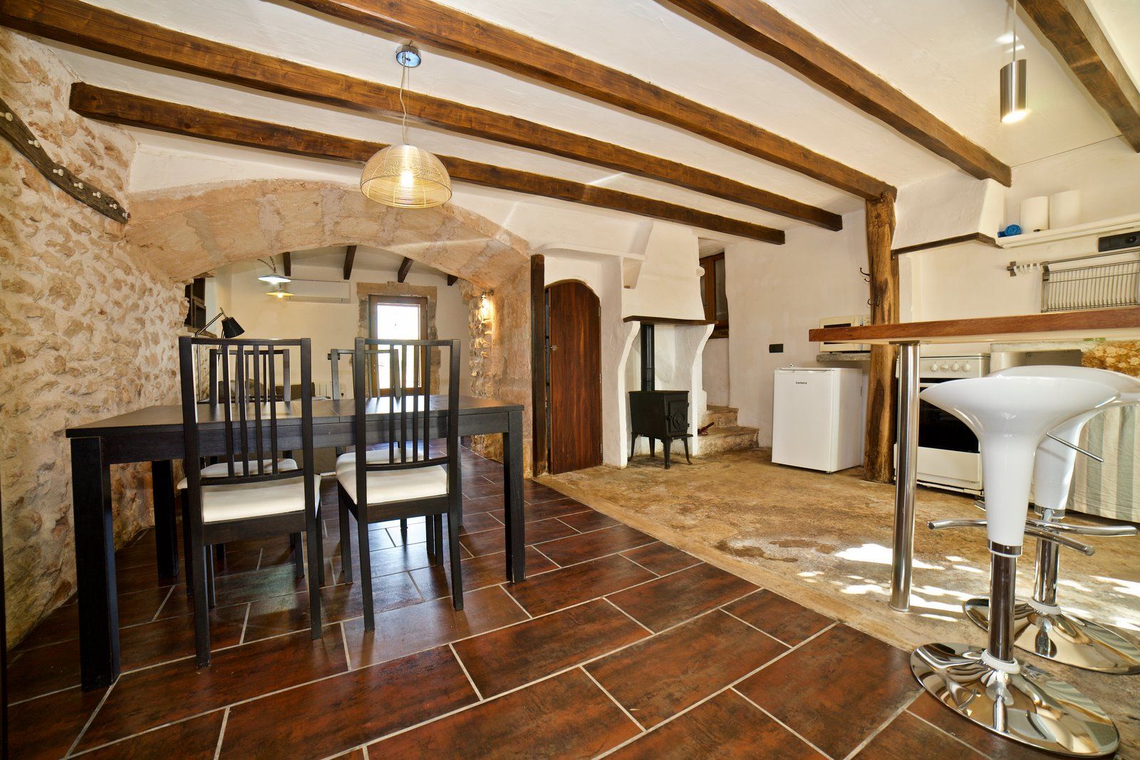 10-909-Villasyfincasmallorca.jpg Country House for Rent in Santanyí – Restored Mill on 15,000 m² Estate