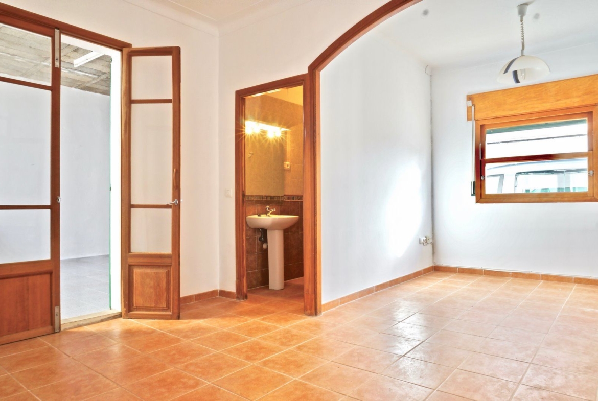Alquiler casa de pueblo en Ses Salines con gran patio privado