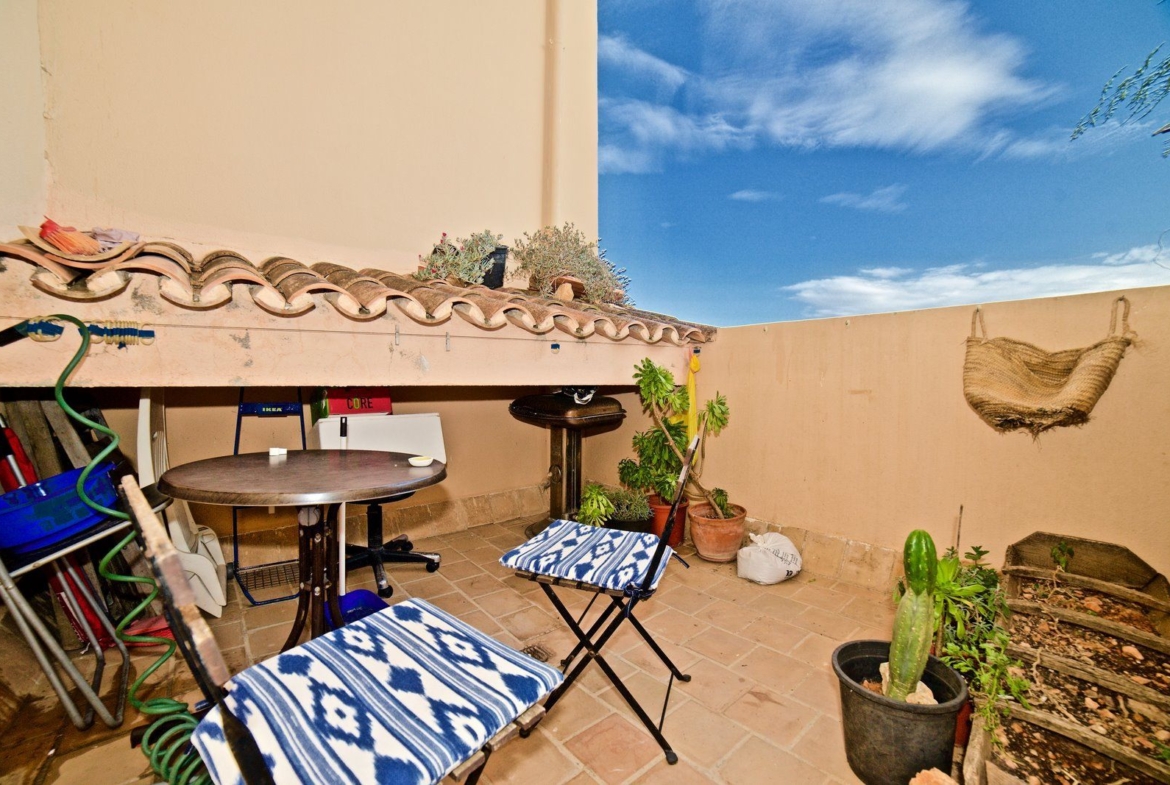 Apartamento con terraza en Ses Salines · planta baja luminosa