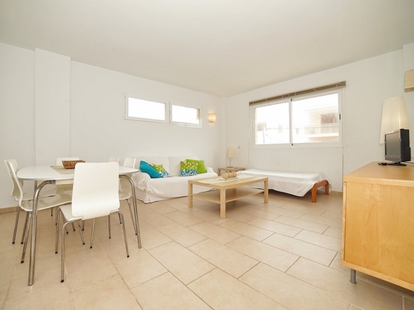 Piso con vistas al mar en Colonia de Sant Jordi, 2 habitaciones