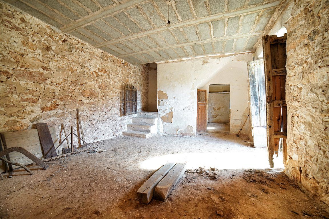 Country House to Renovate in Ses Salines, Southern Mallorca