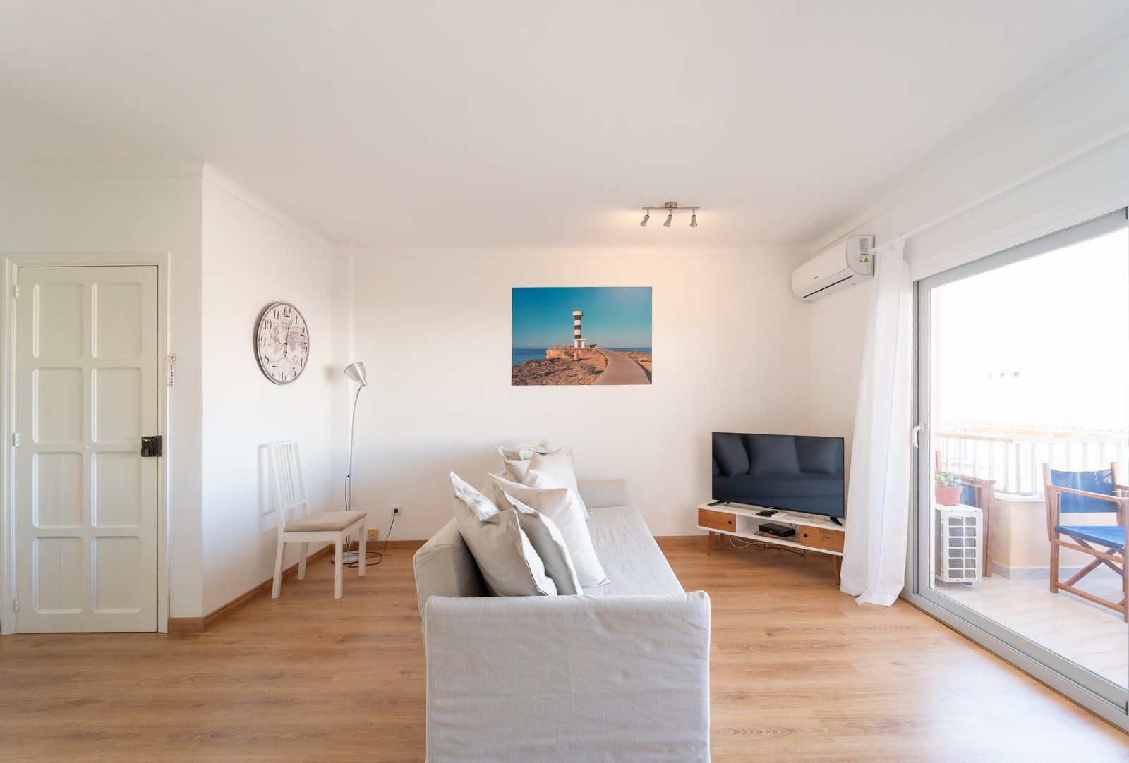 1034-Impecable-apartment-to-rent-next-to-the-sea-in-Colonia-Sant-Jordi-3-Copiar.jpg Piso en alquiler junto al mar en Colonia de Sant Jordi