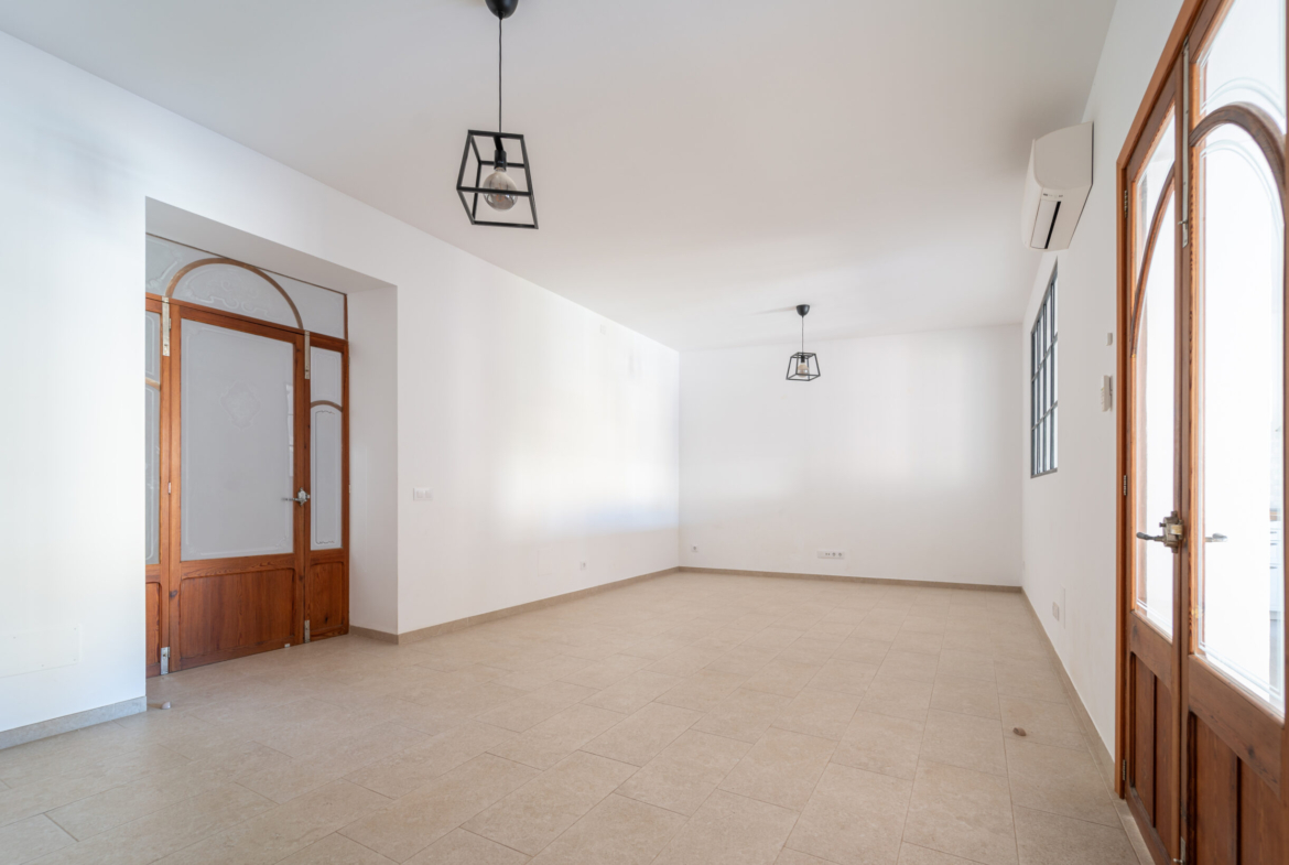 Casa de pueblo en alquiler en Ses Salines con terrazas