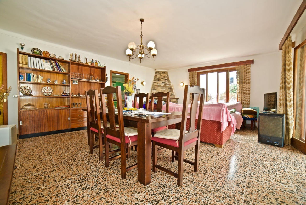 Spacious House With Garden & Terraces in Cala Santanyí, 3 Min to Beach