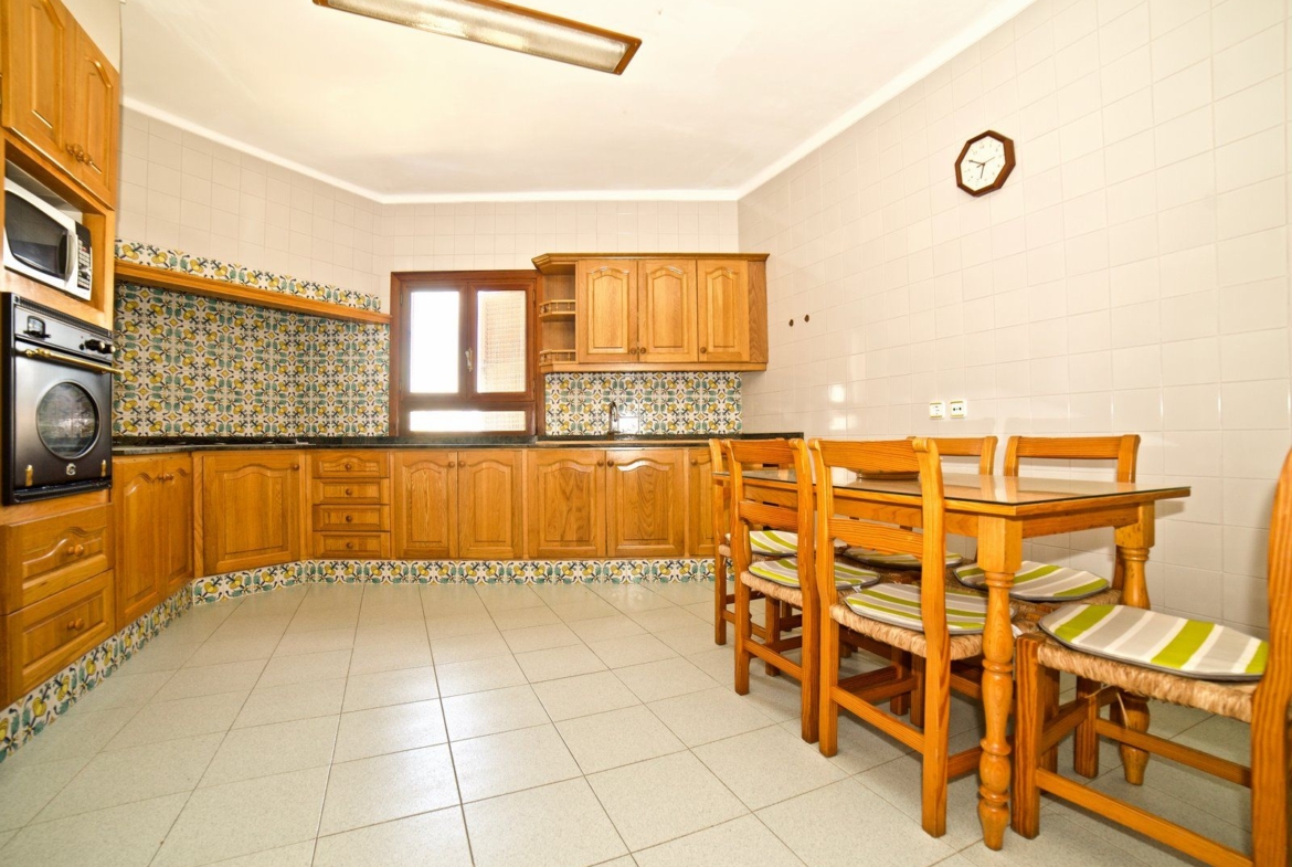 Penthouse zur Miete in Campos: 4 Schlafzimmer, 205 m²