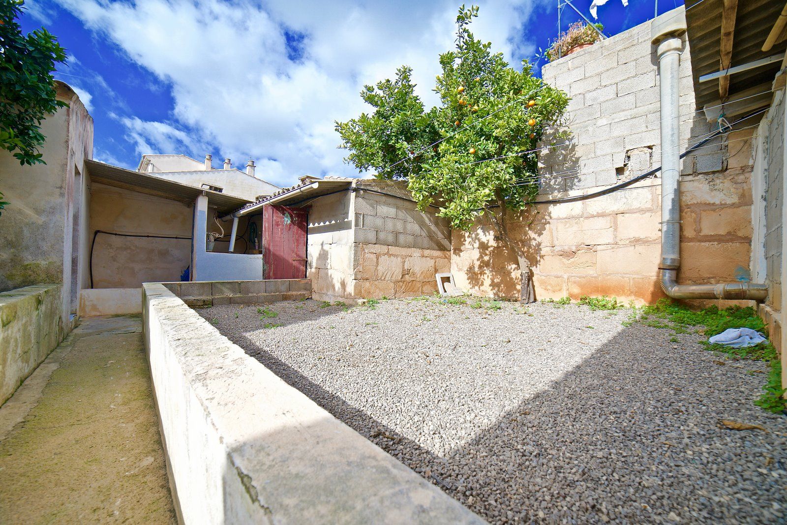 Ground-Floor Apartment with Large Terrace for Rent, Ses Salines
