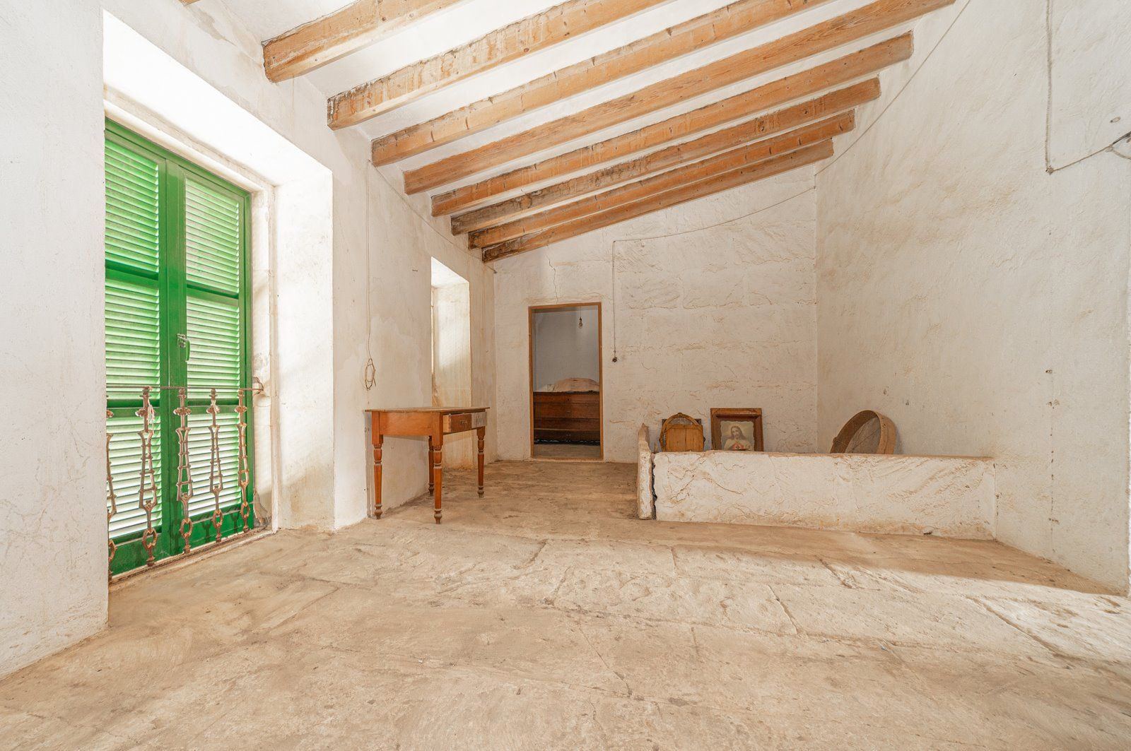 11-1201-Villasyfincasmallorca.jpg Casa de pueblo en Es Llombards con patio y terraza | 278 m²