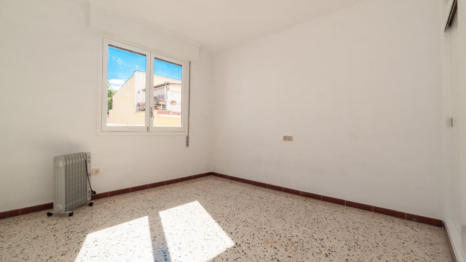 11-1209-Villasyfincasmallorca.jpg Sea View Apartment with Terrace on Palma’s Paseo Marítimo
