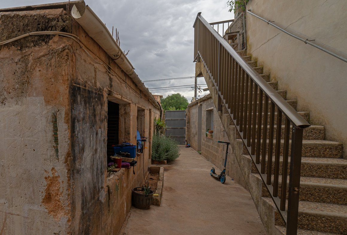 Dorfhaus mit Patio in Ses Salines, 5 Schlafzimmer, 216 m²