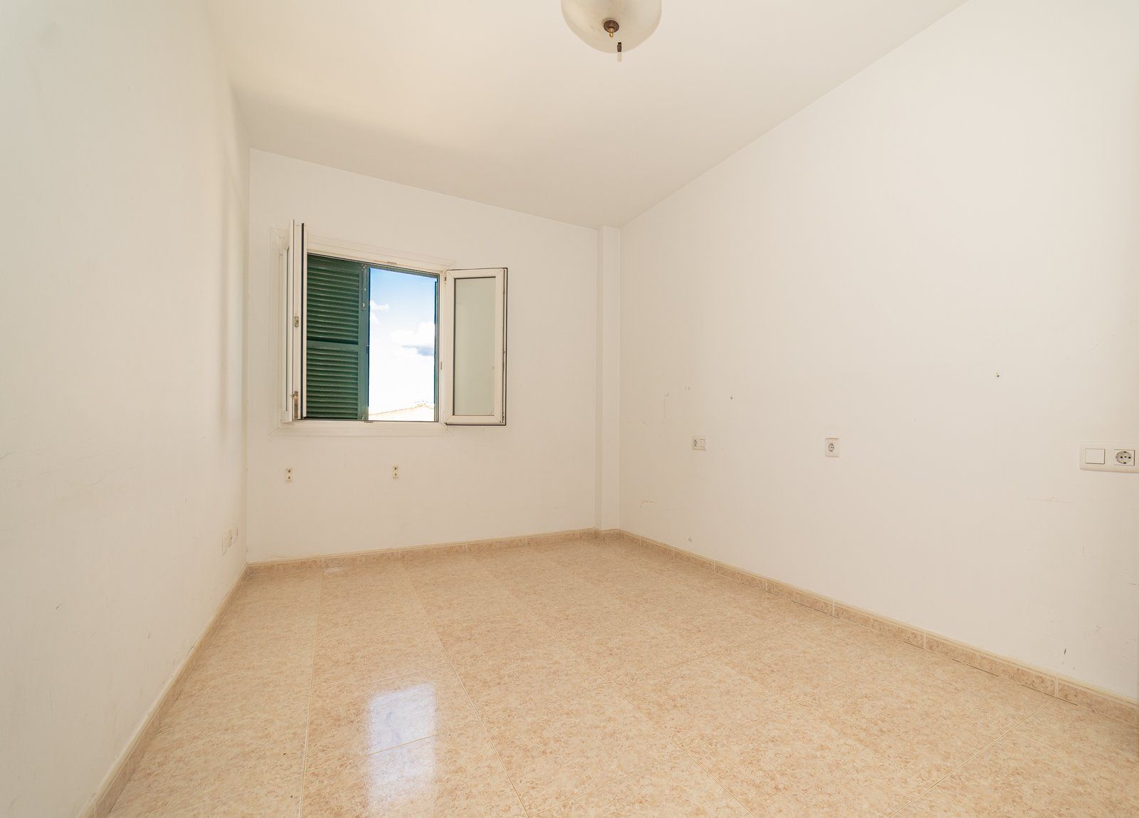 Amplio piso de 4 habitaciones con balcones en Felanitx