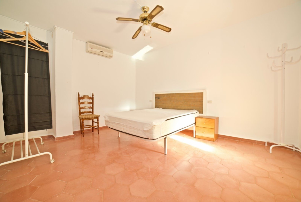 Charming House with Large Garden for Rent in Ses Salines