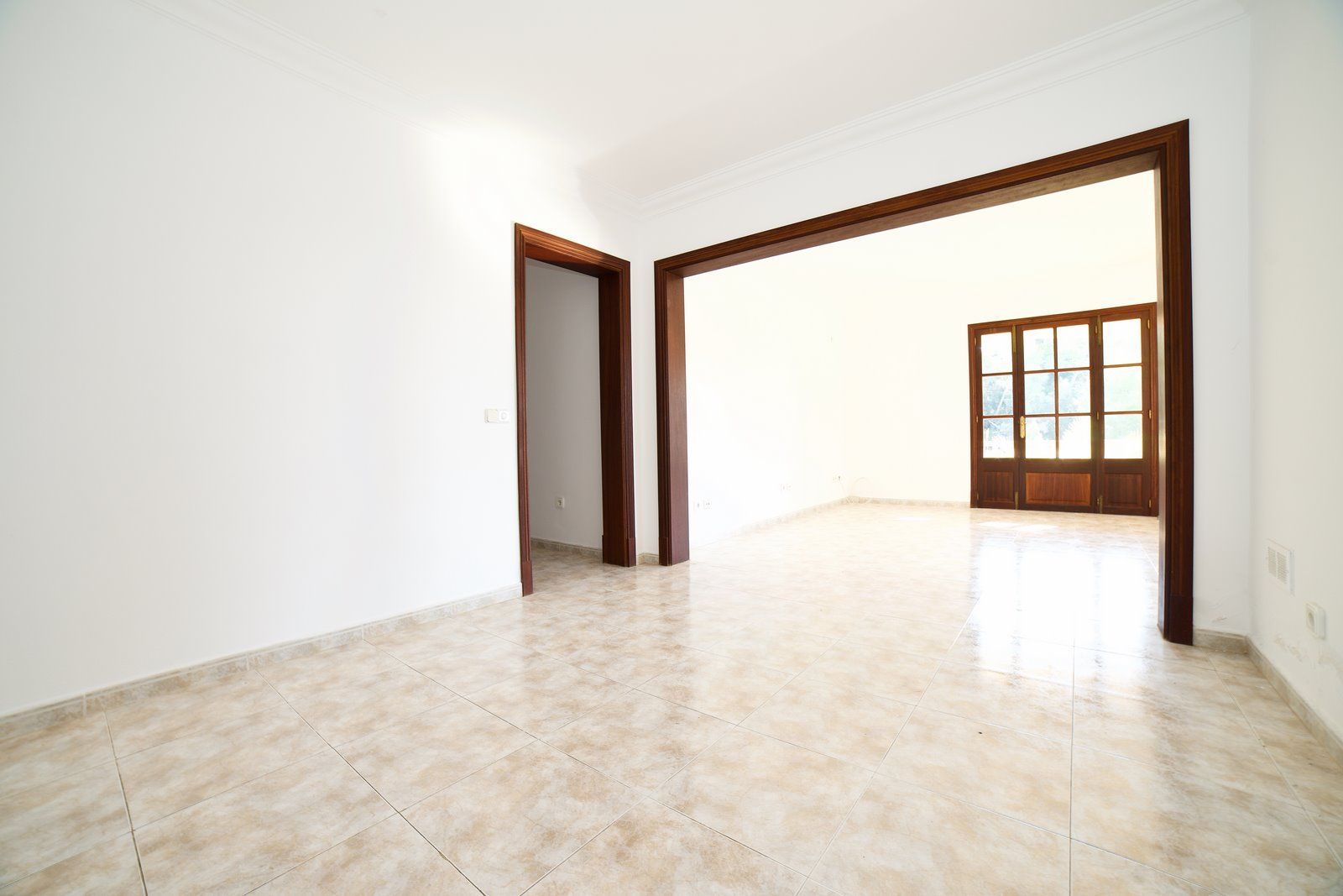 11-2039-Villasyfincasmallorca.jpeg Sea View Ground-Floor Apartment for Rent in Cala Santanyí